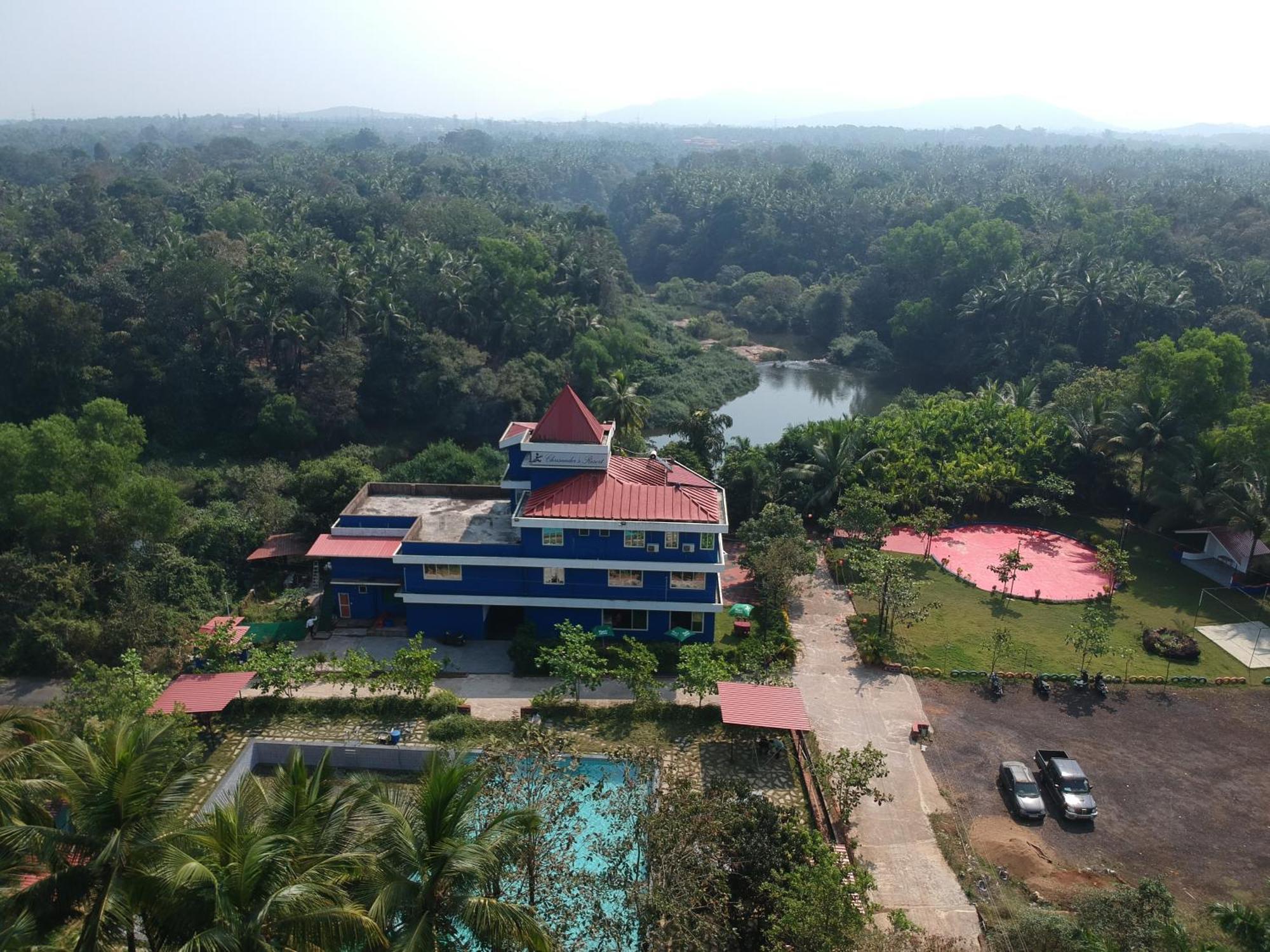 Chrisander'S Resort Quepem Bagian luar foto